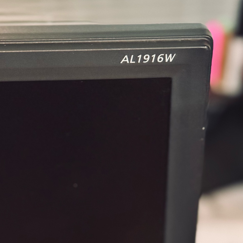 ACER 19” Widescreen Black External Computer Monitor AL1916W + VGA Cable - Picture 10 of 16
